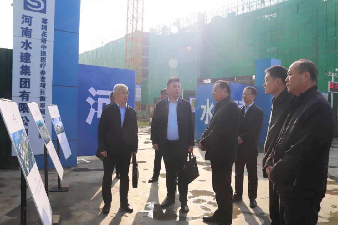 刘保新在鄢陵县调研重点项目建设和走访看望专家时强调 发挥专家作用 推进项目建设 助力全市经济社会高质量发展